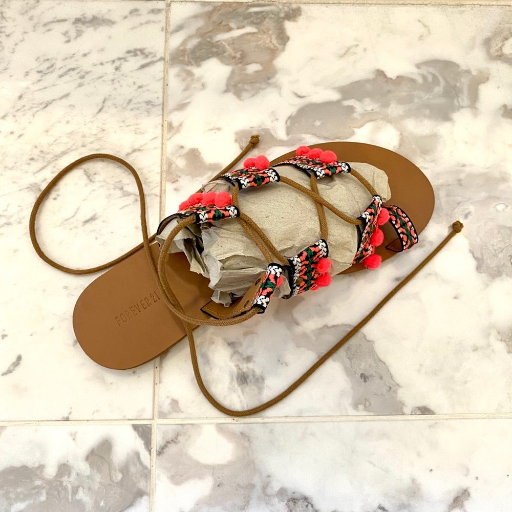 NWOT Forever 21 Pom Pom Lace Up Sandals - Picture 3 of 6